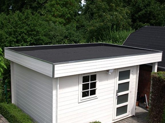 Abri de jardin avec toiture en EPDM