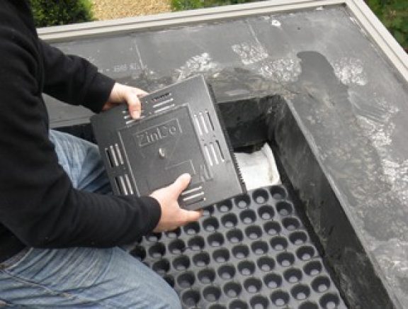 Installation de regards d'inspection sur la toiture