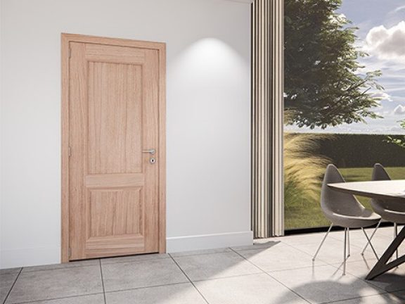 Portes intérieures classiques en bois