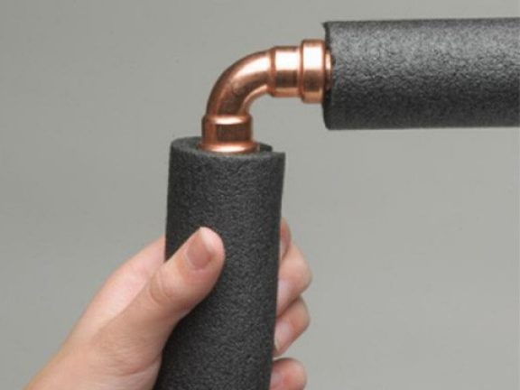 Isolation des tuyaux de chauffage