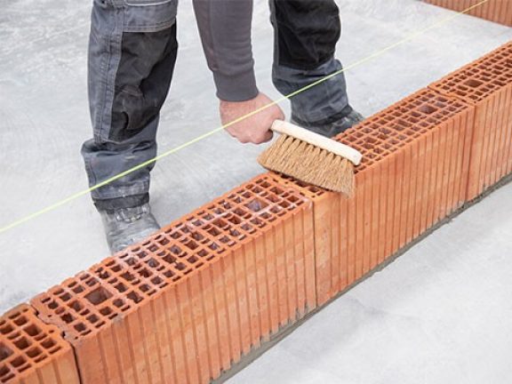 Nettoyage des blocs de colle
