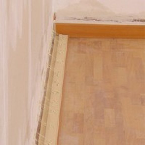 Laisser reposer les plinthes