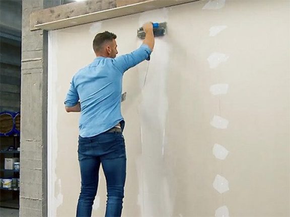 Afwerkingslaag aanbrengen